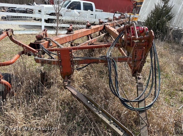 image for item EA4594 International harvester 700 plow