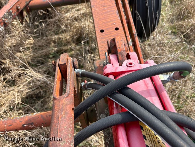 image for item EA4594 International harvester 700 plow