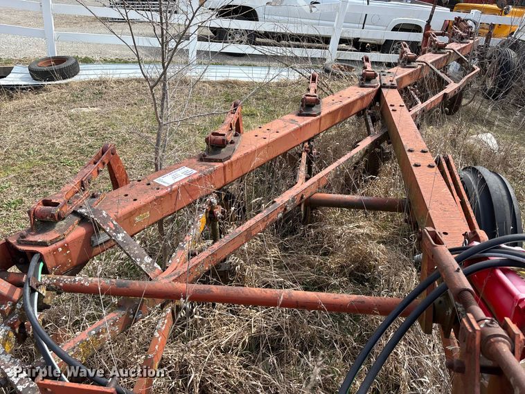 image for item EA4594 International harvester 700 plow