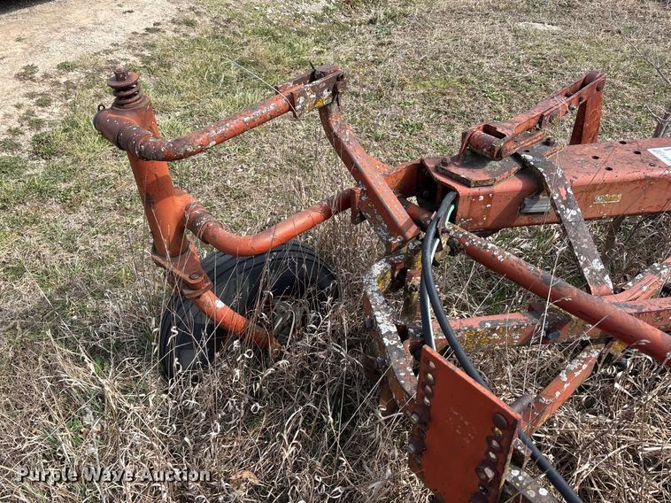 image for item EA4594 International harvester 700 plow