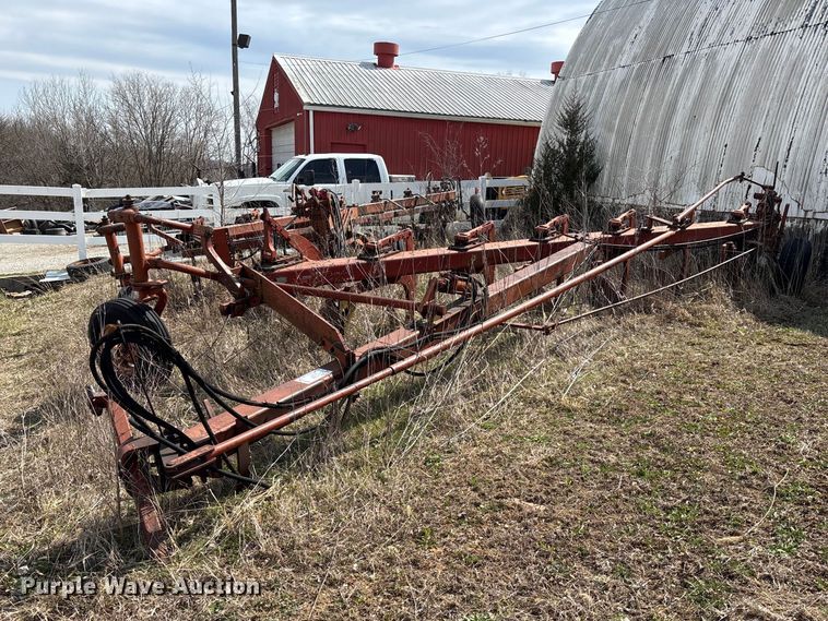 image for item EA4595 International Harvester seven bottom plow