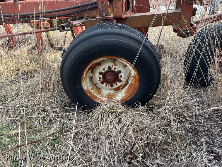 image for item EA4595 International Harvester seven bottom plow