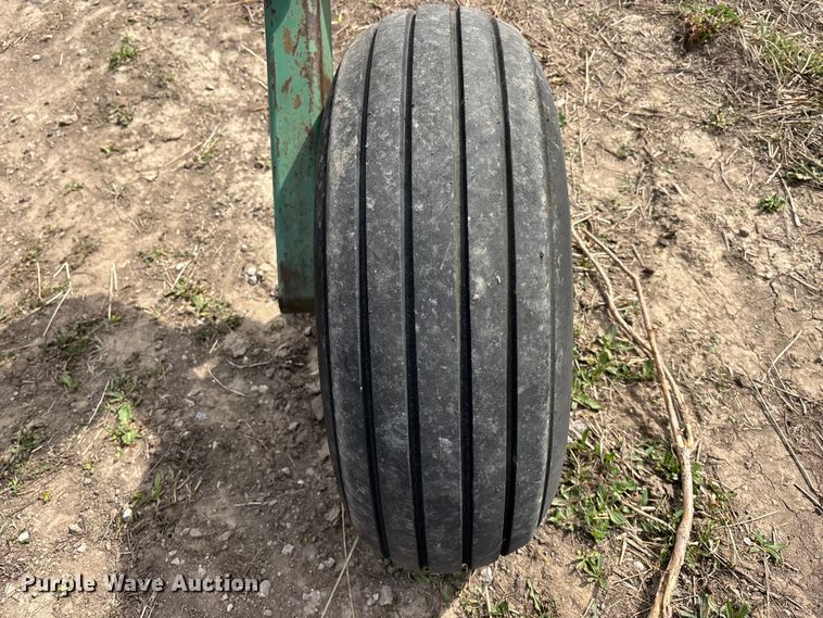 image for item EA4596 John Deere A2700 seven bottom plow