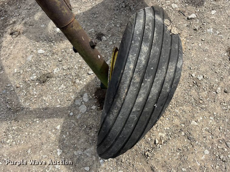 image for item EA4596 John Deere A2700 seven bottom plow