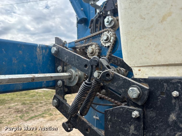 image for item EA4598 Kinze 3600 split row no-till planter