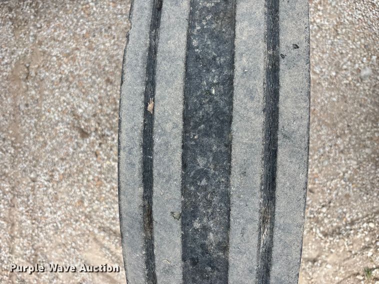 image for item EA4598 Kinze 3600 split row no-till planter