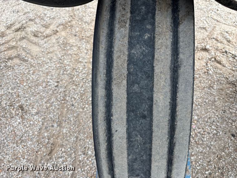 image for item EA4598 Kinze 3600 split row no-till planter