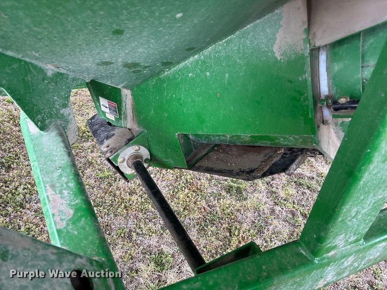 image for item EA4599 Brent V1100 grain cart