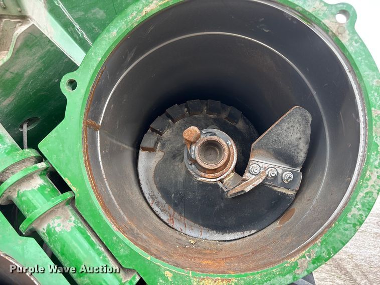 image for item EA4599 Brent V1100 grain cart