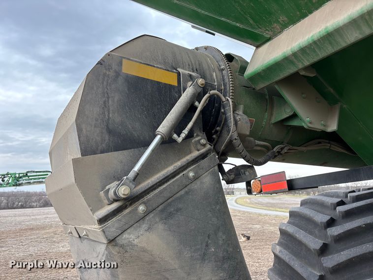 image for item EA4599 Brent V1100 grain cart