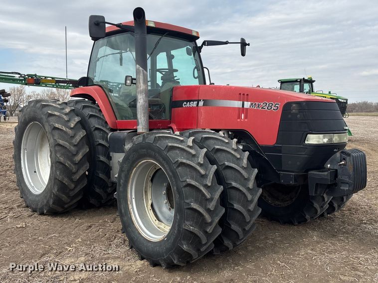 image for item EA4600 2004 Case IH Magnum MX285 MFWD tractor