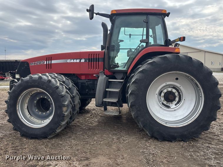 image for item EA4600 2004 Case IH Magnum MX285 MFWD tractor