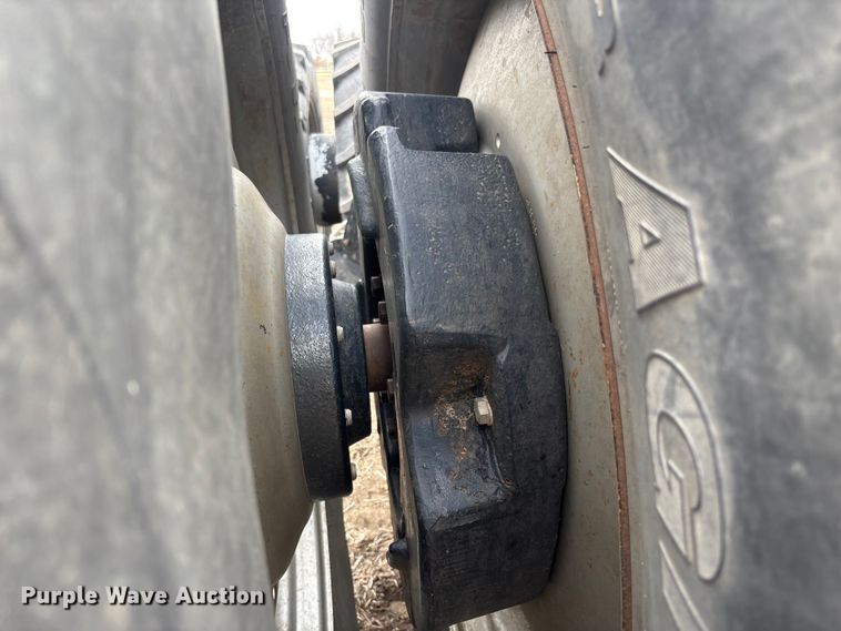 image for item EA4600 2004 Case IH Magnum MX285 MFWD tractor