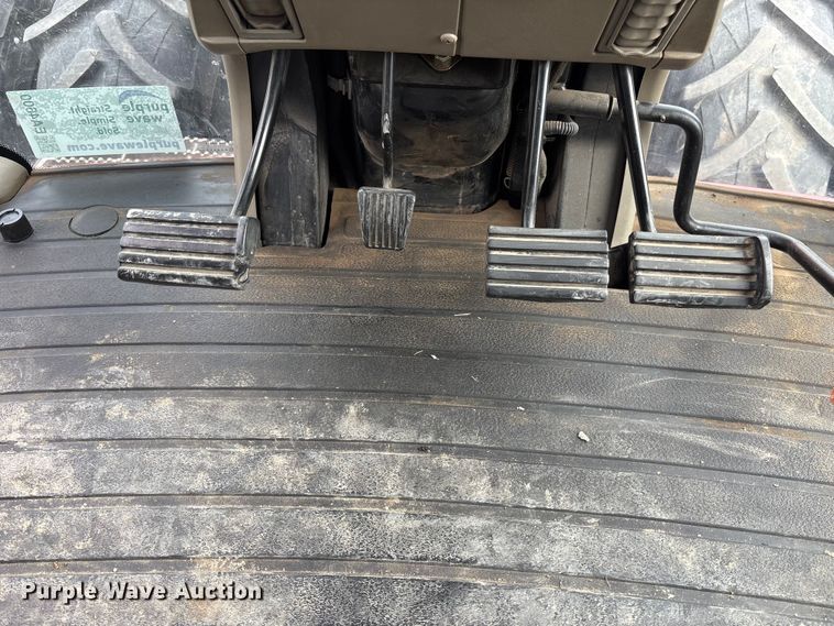 image for item EA4600 2004 Case IH Magnum MX285 MFWD tractor