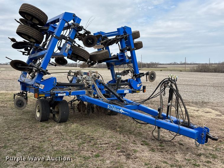 image for item EA4601 Dalton Ag DW7240-66 NH3 applicator