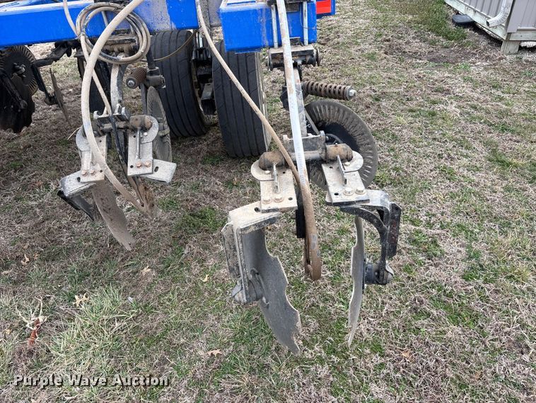 image for item EA4601 Dalton Ag DW7240-66 NH3 applicator