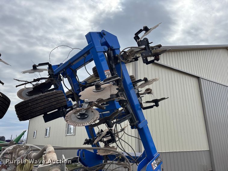 image for item EA4601 Dalton Ag DW7240-66 NH3 applicator