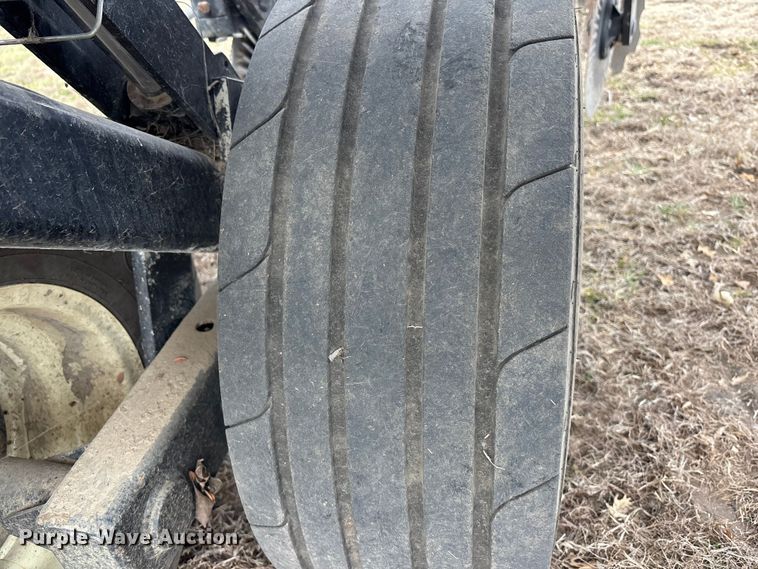 image for item EA4601 Dalton Ag DW7240-66 NH3 applicator