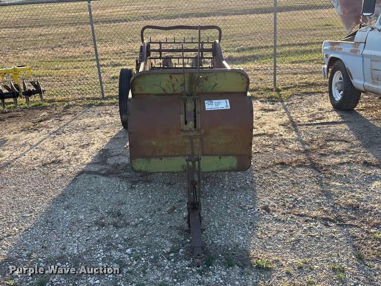 image for item EA4647 Manure spreader