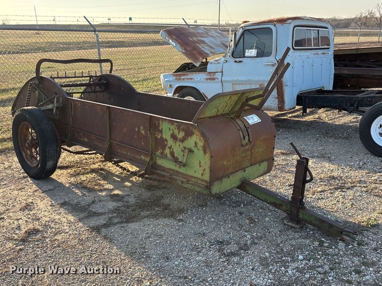 image for item EA4647 Manure spreader