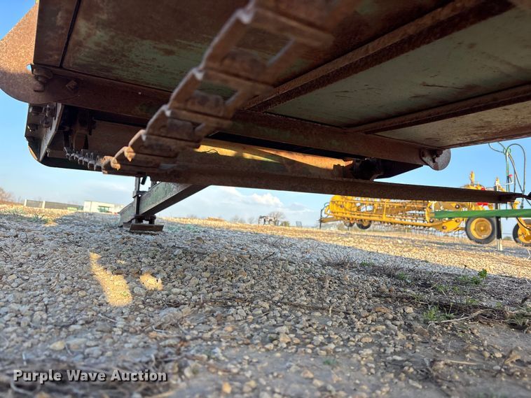 image for item EA4647 Manure spreader