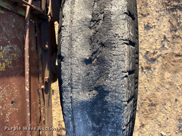 image for item EA4647 Manure spreader