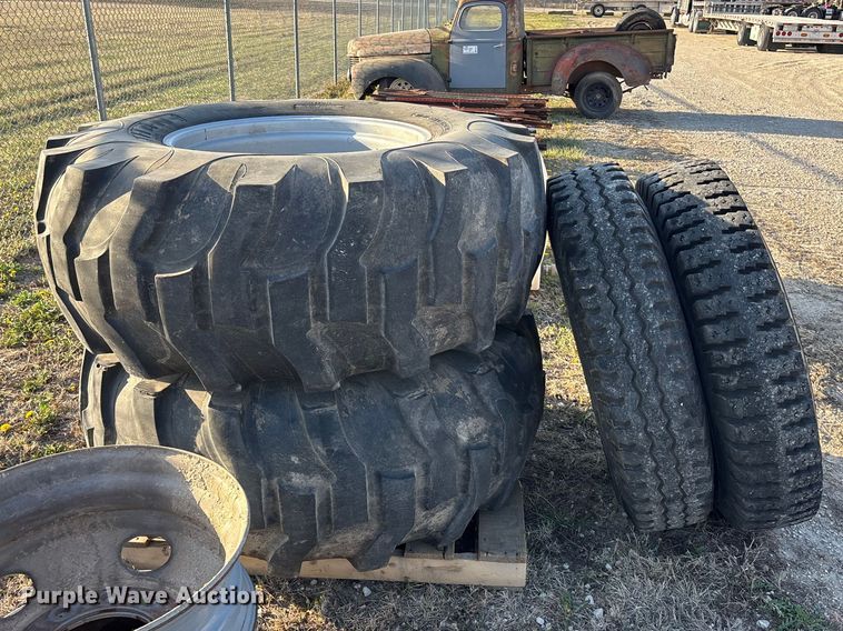 image for item EA4654 (4) tires and wheels