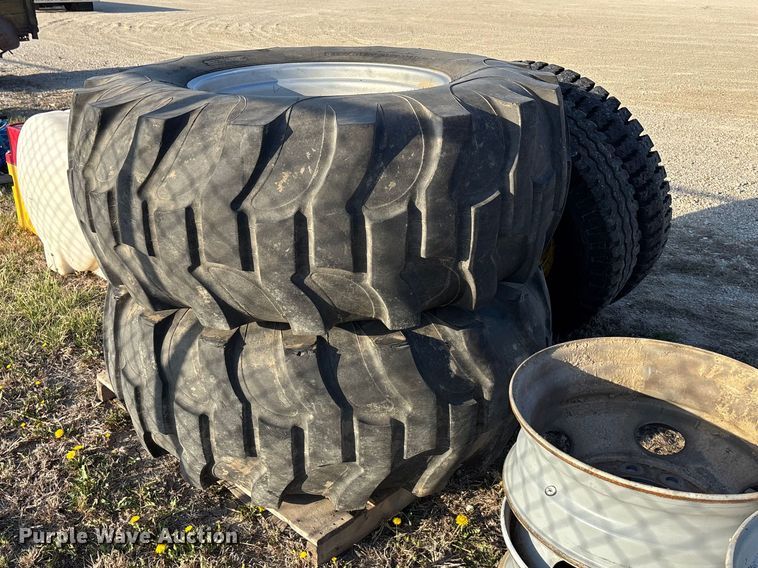 image for item EA4654 (4) tires and wheels