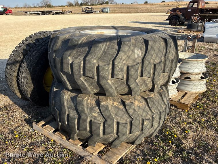 image for item EA4654 (4) tires and wheels