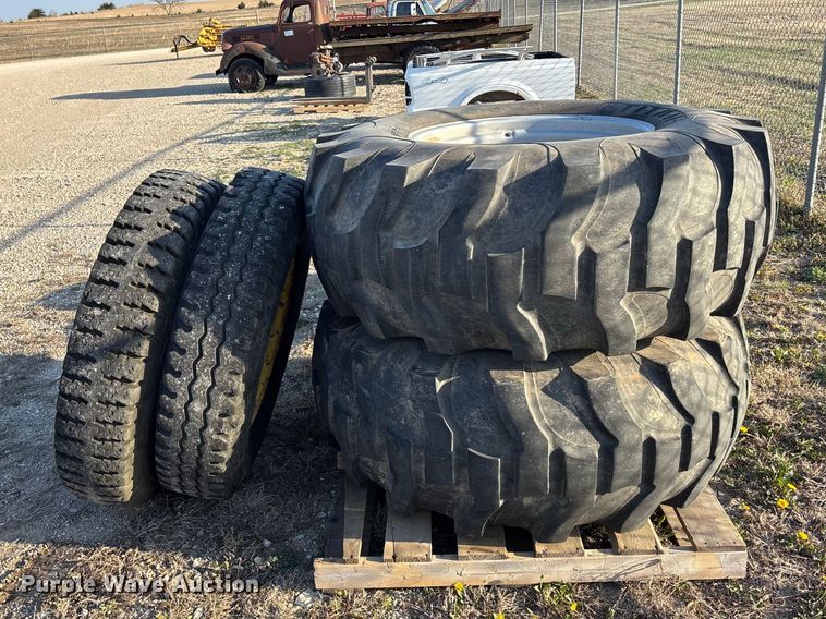 image for item EA4654 (4) tires and wheels