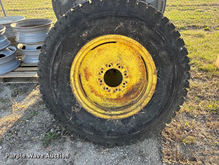 image for item EA4654 (4) tires and wheels