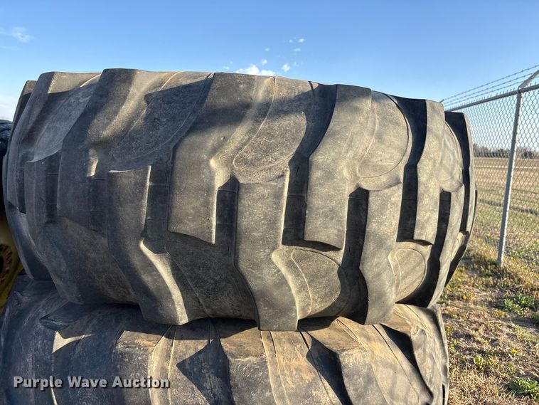 image for item EA4654 (4) tires and wheels