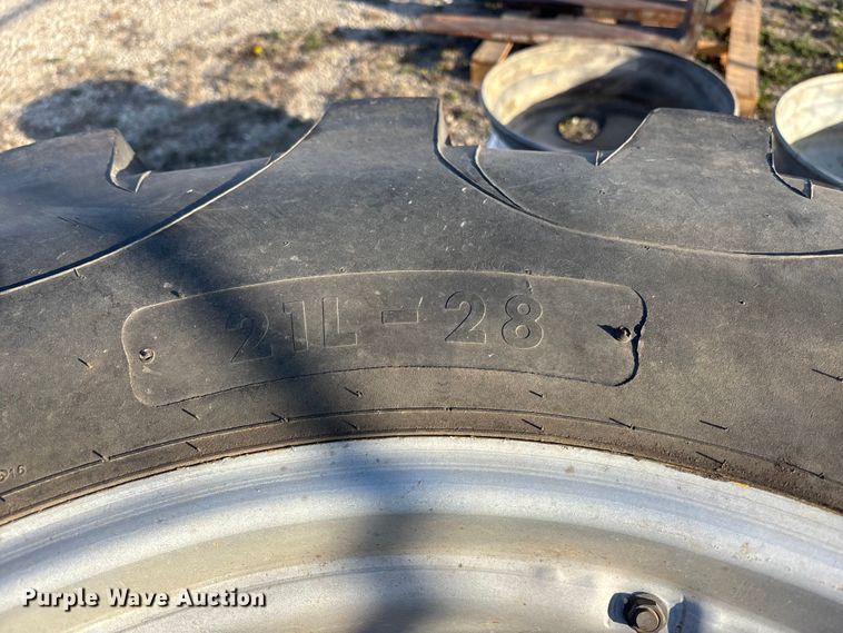 image for item EA4654 (4) tires and wheels