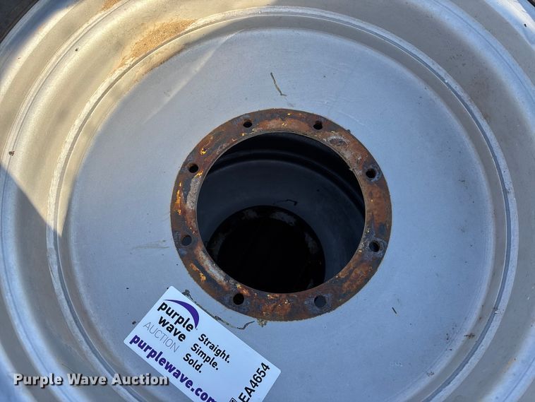 image for item EA4654 (4) tires and wheels