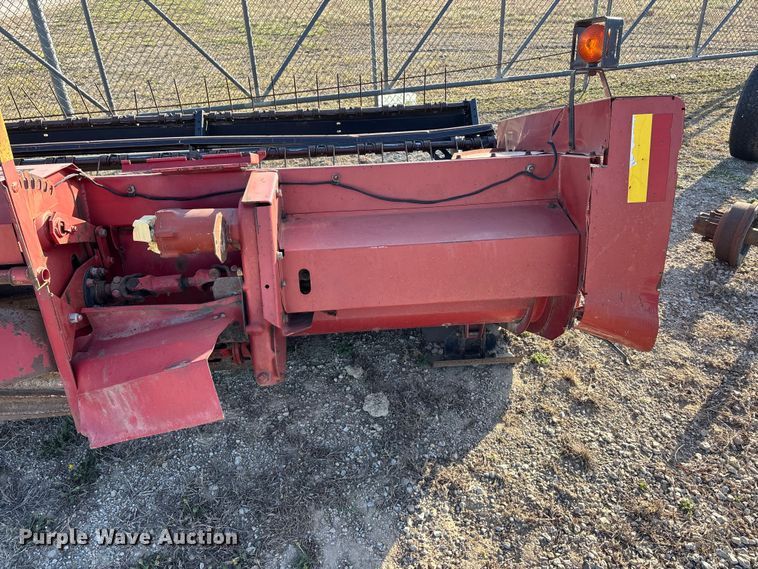 image for item EA4662 2002 Case IH HDX181 sickle head