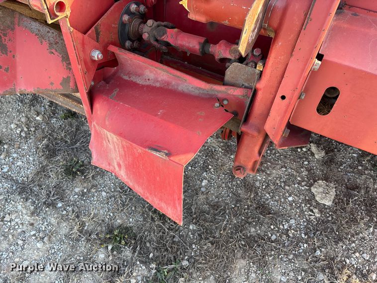 image for item EA4662 2002 Case IH HDX181 sickle head