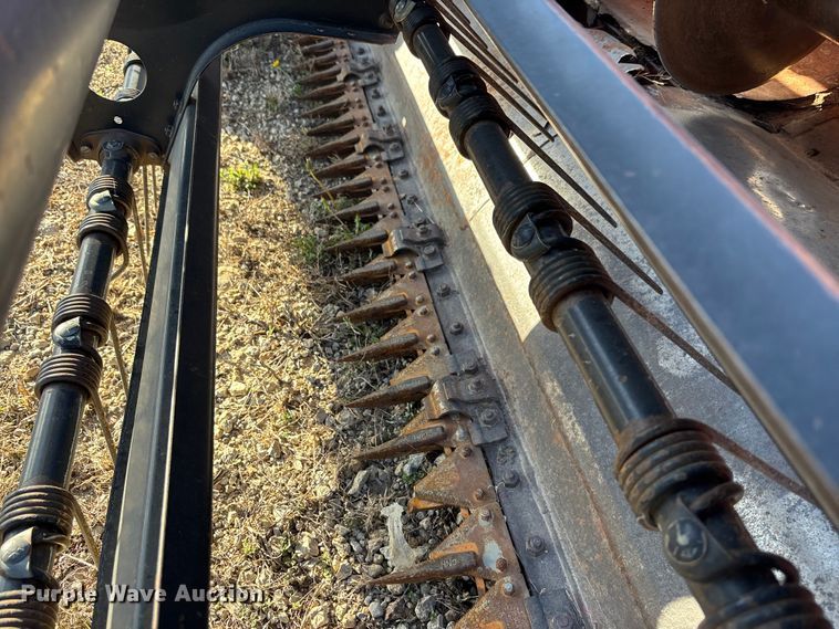 image for item EA4662 2002 Case IH HDX181 sickle head
