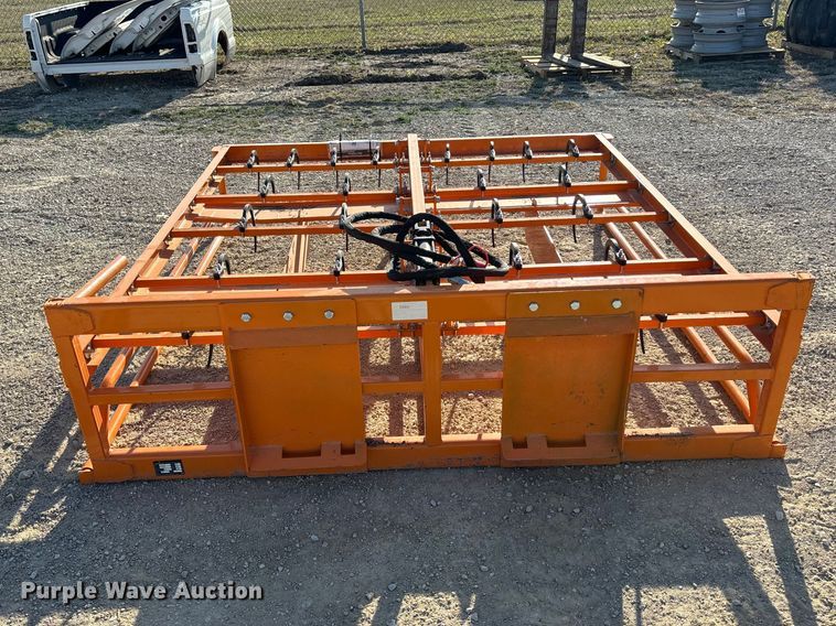 image for item EA4664 Land Honor Hag-12-23Q skid steer bale accumulator grapple