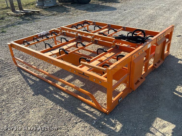 image for item EA4664 Land Honor Hag-12-23Q skid steer bale accumulator grapple