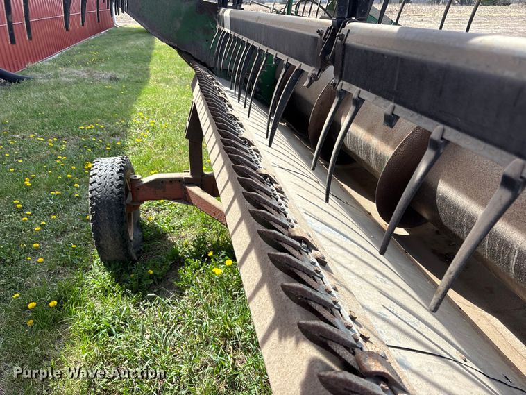 image for item EA4699 John Deere 920 rigid head