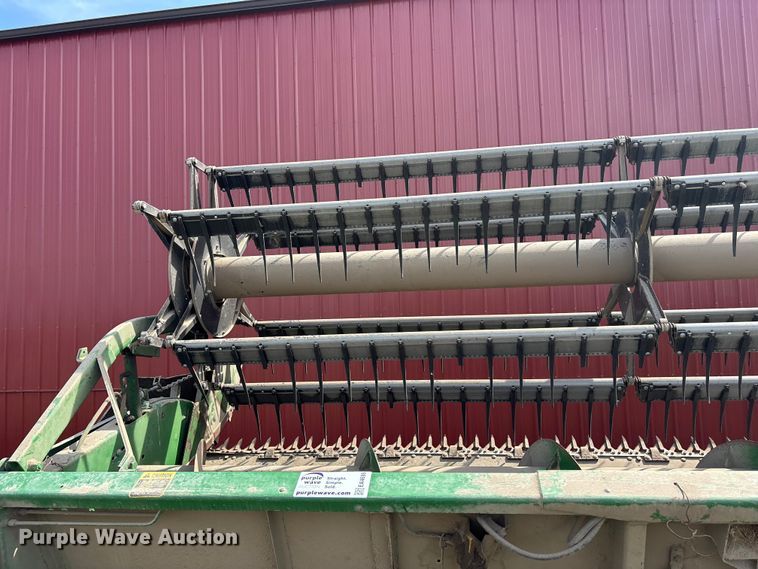 image for item EA4699 John Deere 920 rigid head