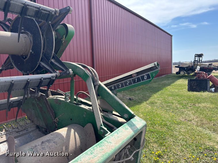 image for item EA4699 John Deere 920 rigid head