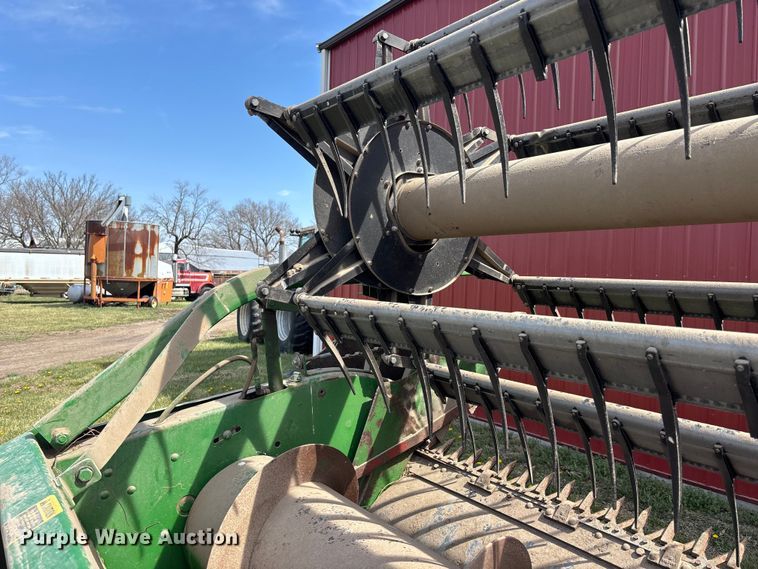 image for item EA4699 John Deere 920 rigid head