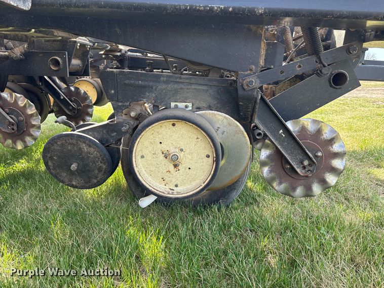 image for item EA4700 AGGO 12R30 Black Machine no-till planter