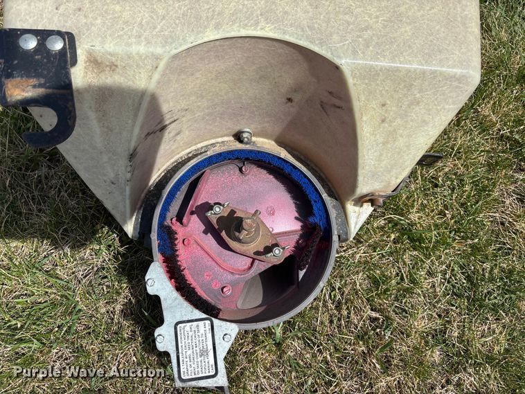 image for item EA4700 AGGO 12R30 Black Machine no-till planter