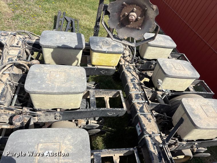 image for item EA4700 AGGO 12R30 Black Machine no-till planter