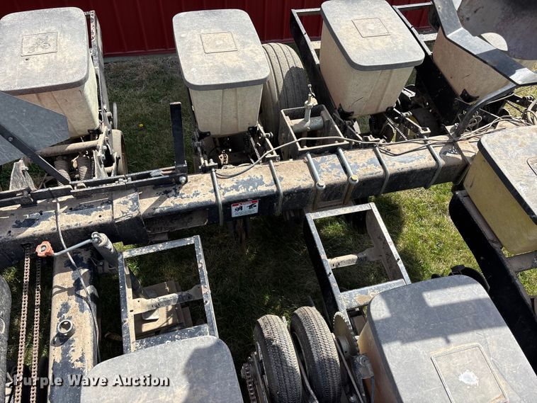 image for item EA4700 AGGO 12R30 Black Machine no-till planter