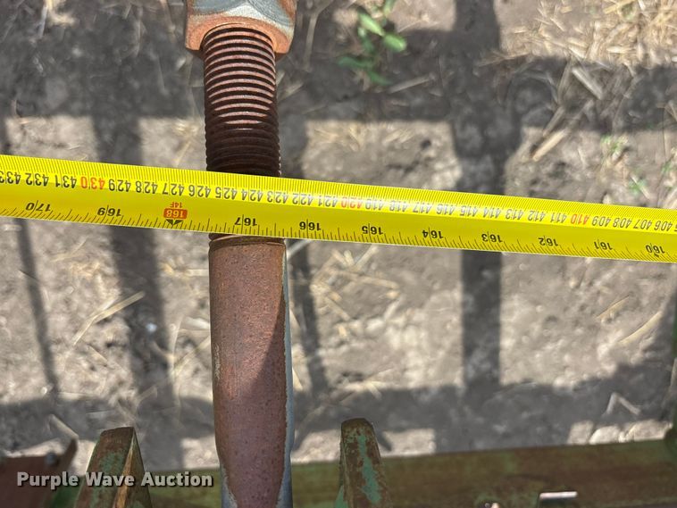 image for item EA4701 John Deere 980 field cultivator