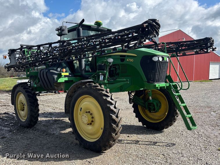 image for item EA4707 2011 John Deere 4730 sprayer