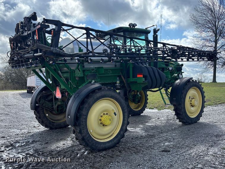 image for item EA4707 2011 John Deere 4730 sprayer